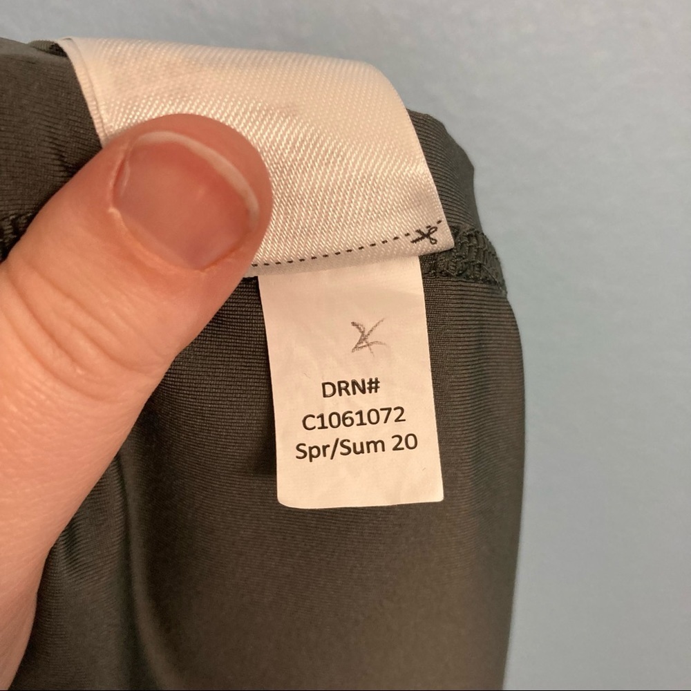 Eddie Bauer Adventurer 2.0 Skort - Grey - Women’s 10 - Picture 5 of 7